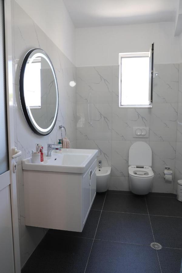 Daniel City Center Apartment Berat Exterior foto