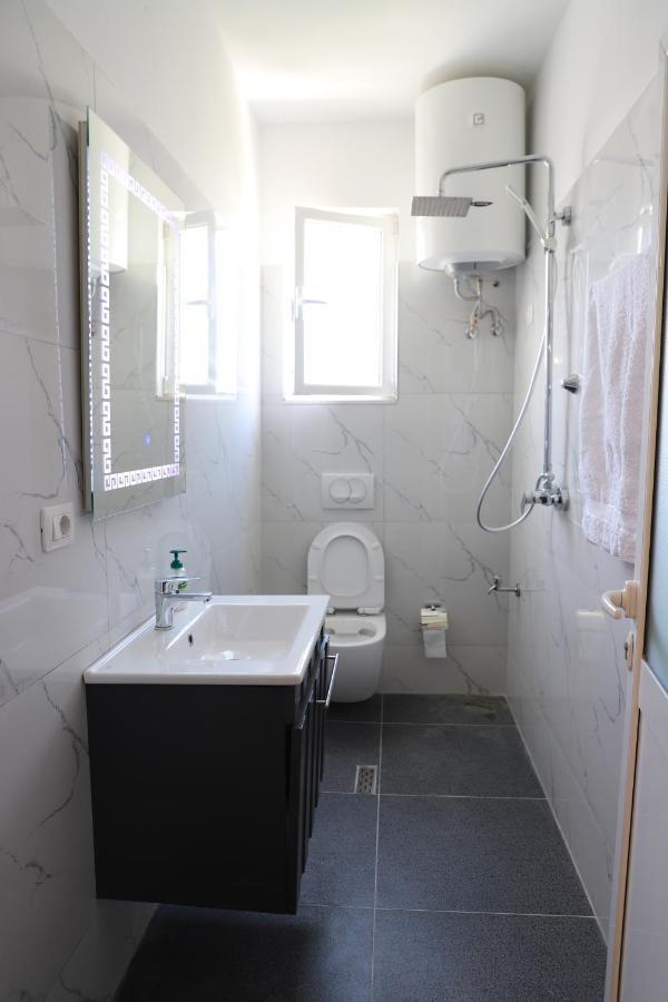 Daniel City Center Apartment Berat Exterior foto